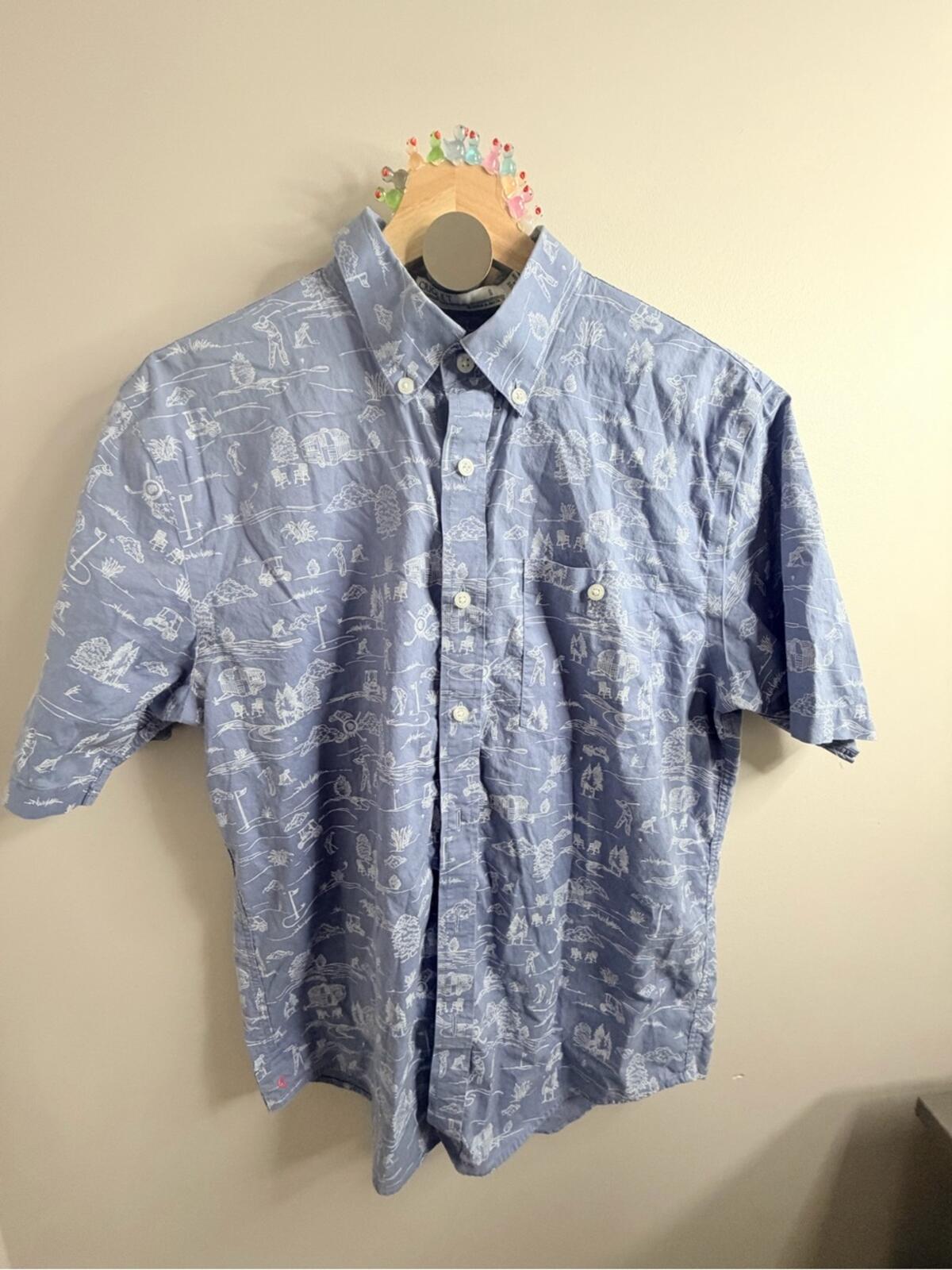 Criquet Light Blue Short-Sleeve Button-Down with White Scenic Print