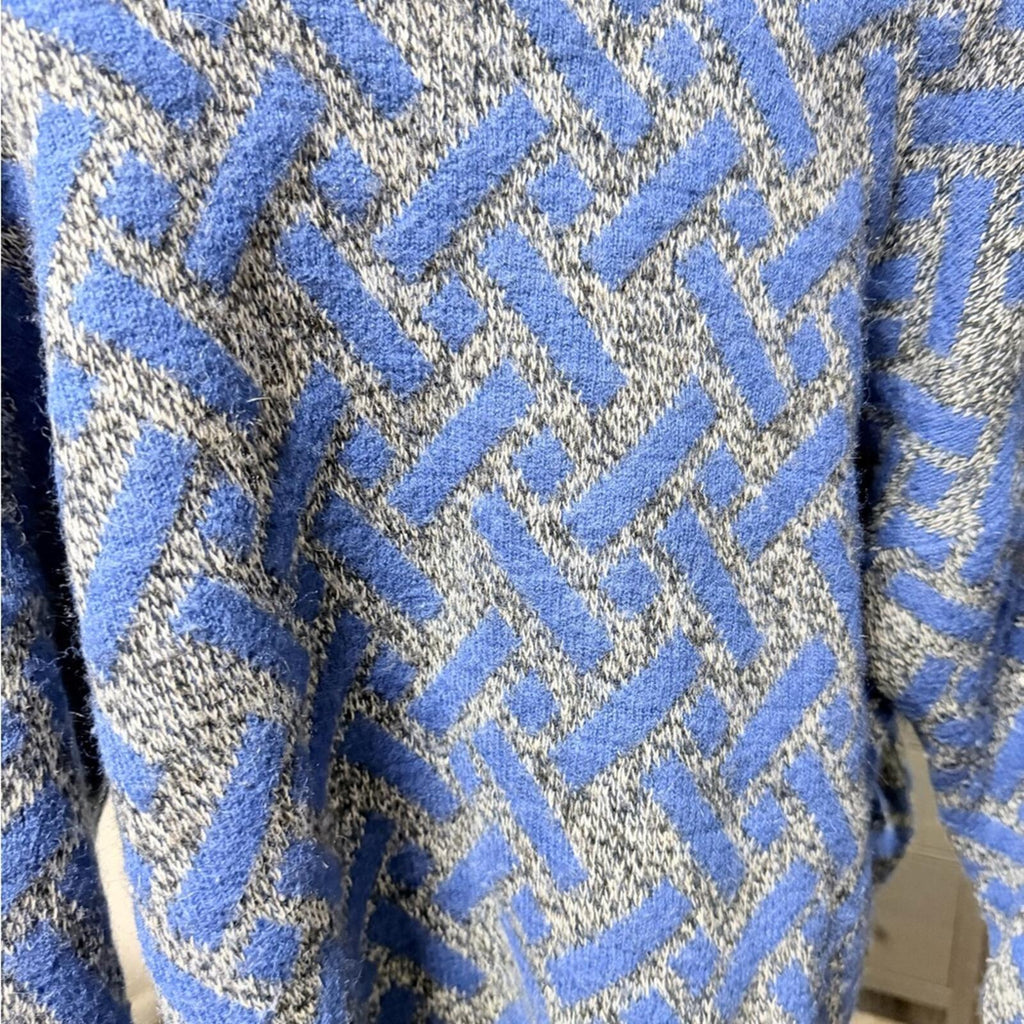 Men's Blue and Gray Patterned Sweater