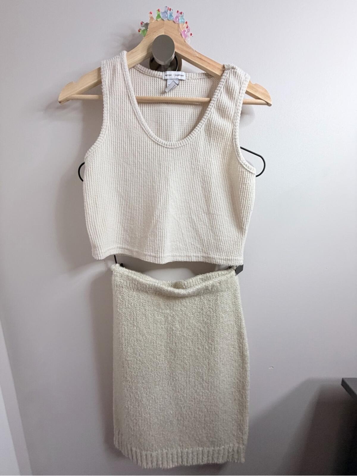 Knit Midi Skirt in Cream outfit