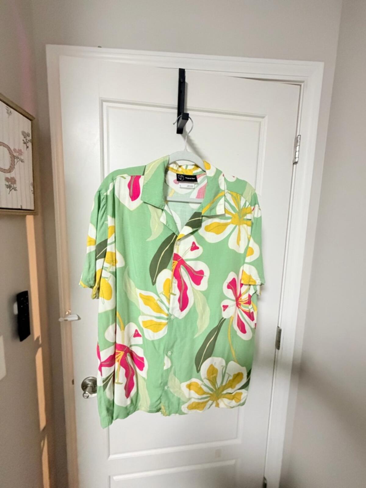 Original Use Mint Green Tropical Floral Button-Down Shirt
