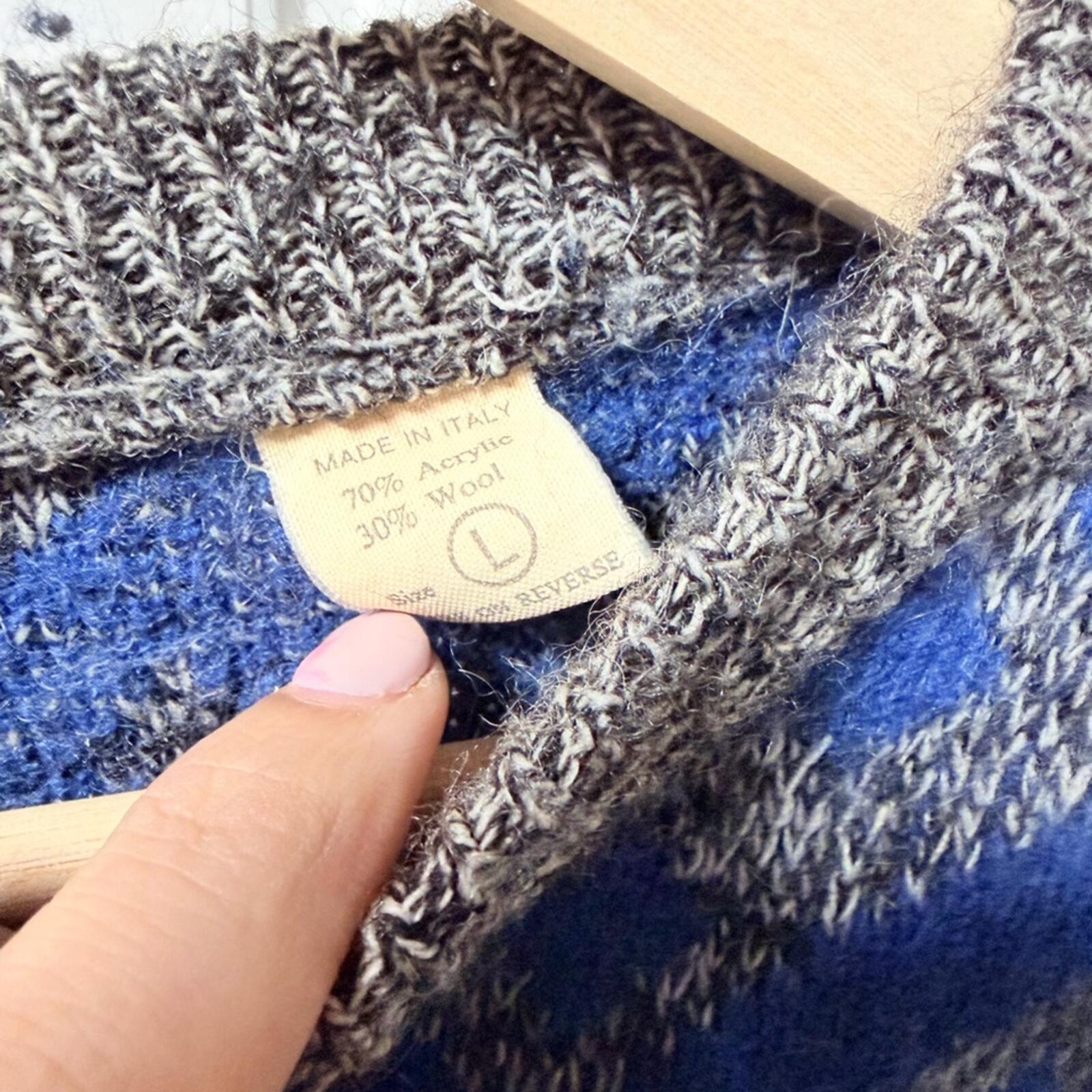 Men's Blue and Gray Patterned Sweater